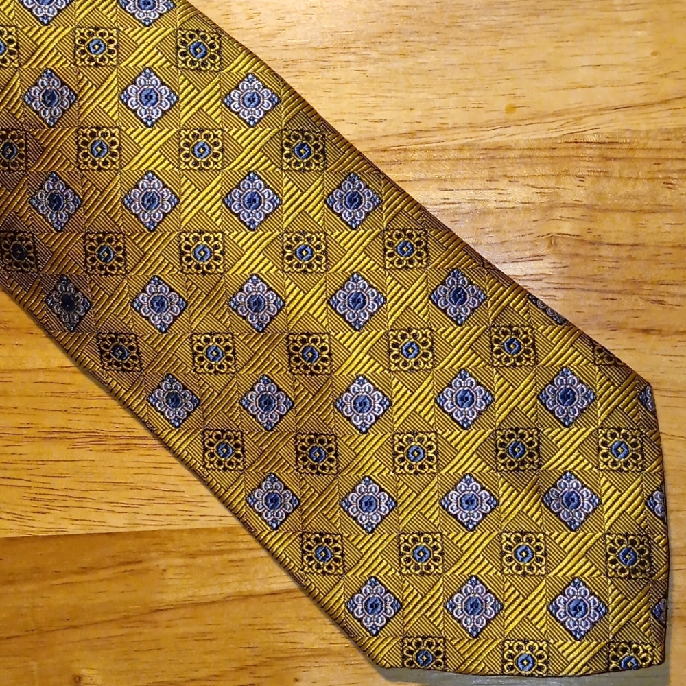 DION Signature necktie